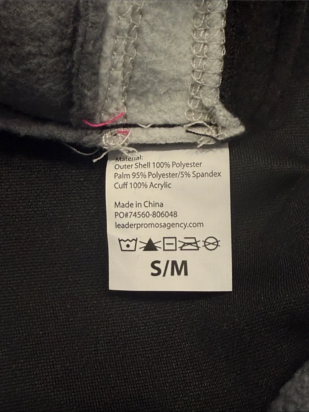 New T-Mobile Grey, Black and Pink Fleece Gloves Touch Screen Size S / M Unisex